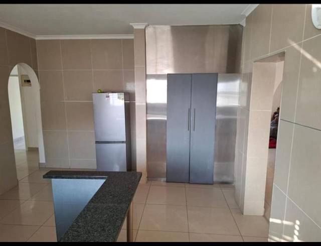 6 BEDROOM HOUSE FOR SALE IN KENVILLE